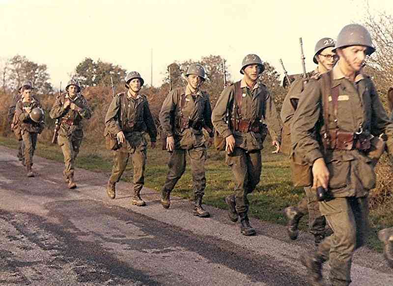 48083r (Medium).jpg
